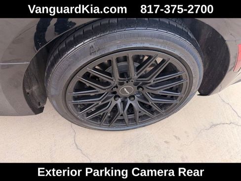 Used 2020 Chevrolet Camaro LT w/ Technology Package image 9