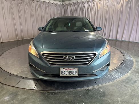 Used 2017 Hyundai Sonata SE w/ Cargo Package image 2