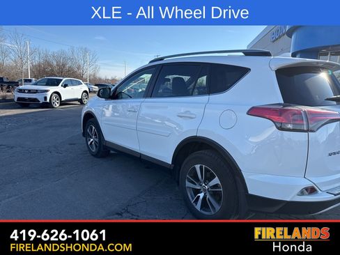 Used 2017 Toyota RAV4 XLE image 5
