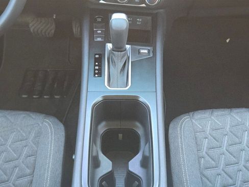 Certified 2025 Nissan Kicks SV image 19