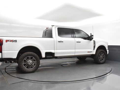 Used 2024 Ford F250 Limited w/ FX4 Off-Road Package AWD/4WD image 8