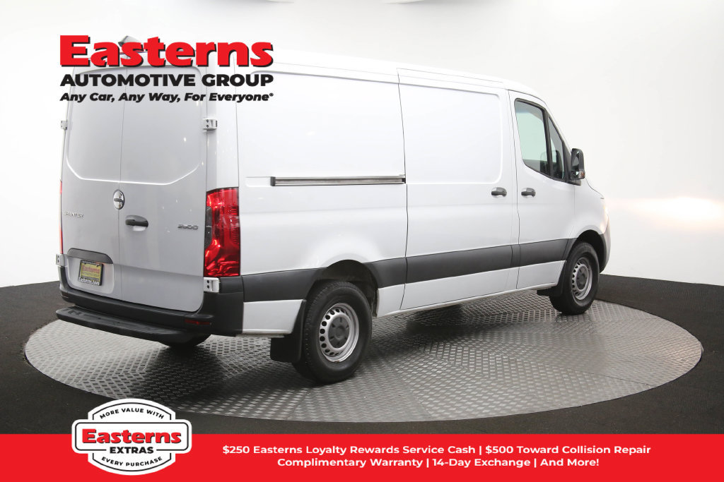 Used 2019 Freightliner Sprinter 2500 RWD image 37