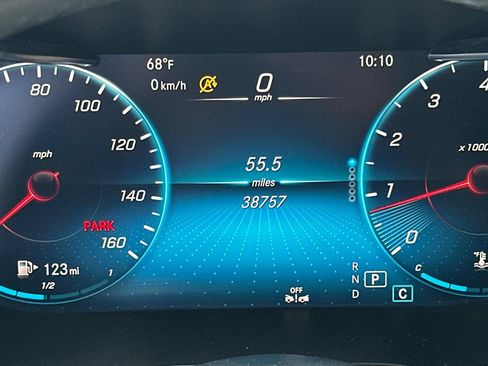 Used 2022 Mercedes-Benz GLC 300 image 26