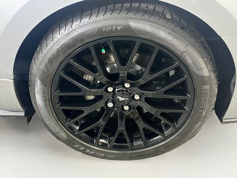 Used 2021 Ford Mustang GT Premium w/ GT Performance Package RWD image 11