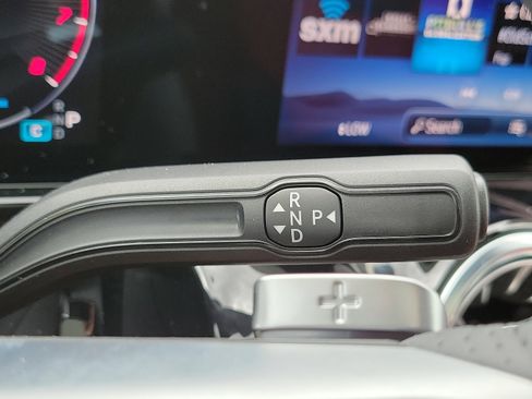 New 2025 Mercedes-Benz GLA 250 4MATIC image 12