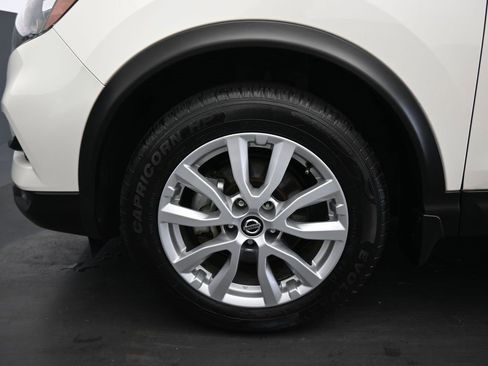 Used 2022 Nissan Rogue Sport SV w/ Technology Package image 46