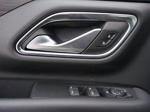 Used 2022 Chevrolet Suburban LS w/ Max Trailering Package image 17