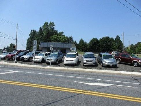 Used 2017 Toyota RAV4 XLE w/ Plus Extra Value Package image 31