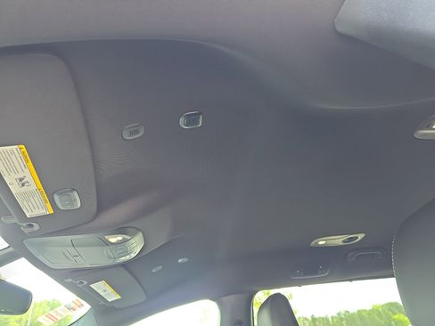 New 2026 Chrysler Pacifica Select FWD image 26
