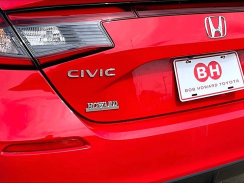 Used 2023 Honda Civic Sport image 29