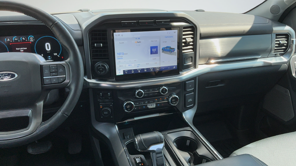 Used 2021 Ford F150 Lariat w/ Equipment Group 502A High AWD/4WD image 8