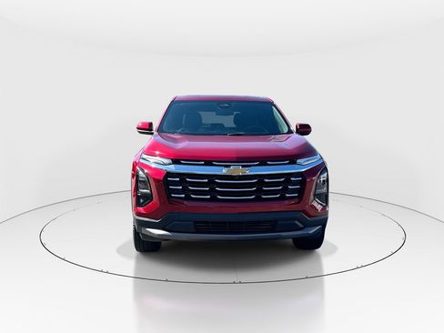 New 2026 Chevrolet Equinox LT image 3