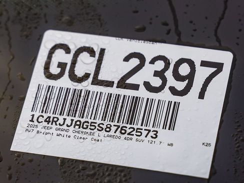 New 2025 Jeep Grand Cherokee L Altitude image 30