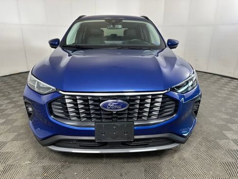 Used 2023 Ford Escape SE w/ PHEV Premium Package image 8