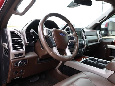 Used 2017 Ford F250 King Ranch w/ FX4 Off-Road Package image 39