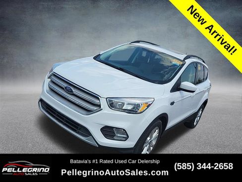 Used 2018 Ford Escape SE w/ SE Sync 3 Package AWD/4WD image 1
