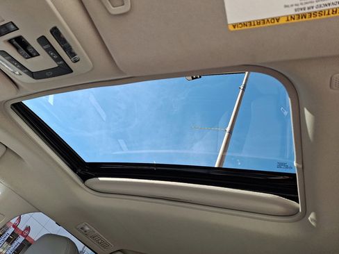 Used 2024 Toyota Sienna XLE image 14