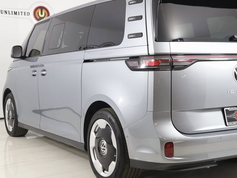 Used 2025 Volkswagen ID. Buzz Pro S image 27