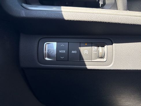 Used 2026 Chevrolet Traverse LT w/ Driver Confidence Package image 16