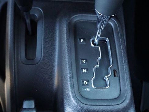 Used 2016 Jeep Wrangler Unlimited Sport AWD/4WD image 27