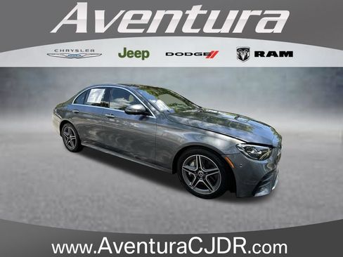 Used 2023 Mercedes-Benz E 350 4MATIC Sedan image 1
