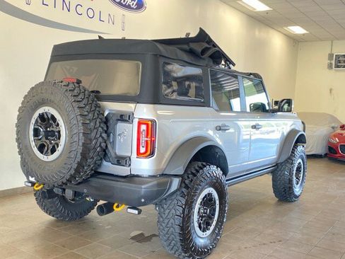 Used 2024 Ford Bronco Badlands AWD/4WD image 8
