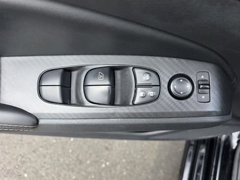 Used 2024 Nissan Altima 2.5 SV AWD/4WD image 12