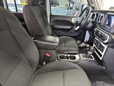 Used 2021 Jeep Wrangler Unlimited Sport image 10