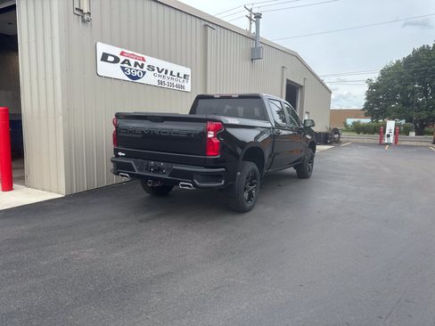 Used 2023 Chevrolet Silverado 1500 LT Trail Boss w/ Protection Package AWD/4WD image 3
