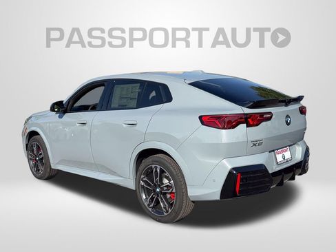 New 2026 BMW X2 xDrive28i w/ Technology Package AWD/4WD image 3