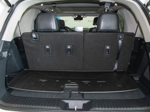 Used 2025 Honda Pilot Touring image 25