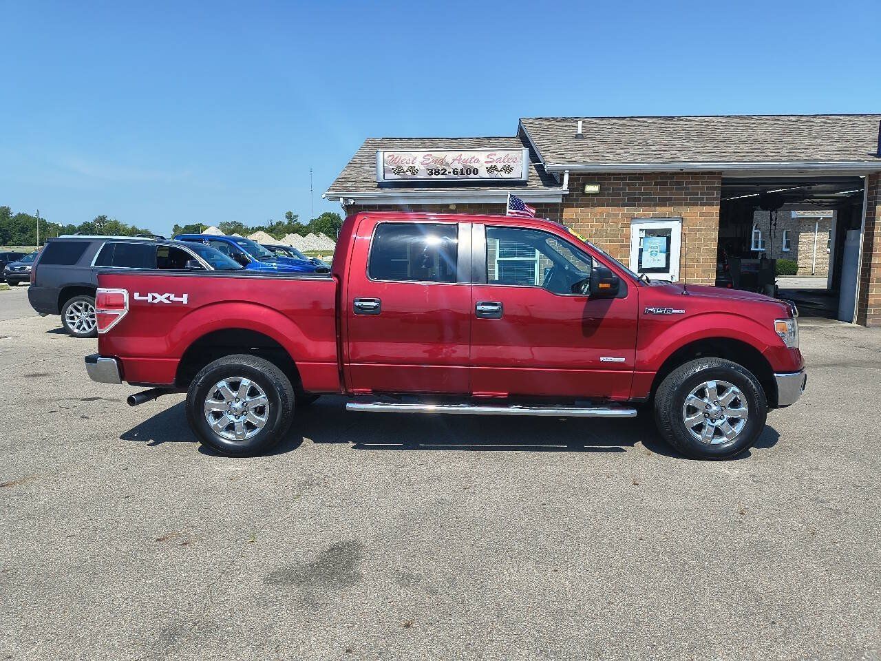 Used 2014 Ford F150 XLT w/ Equipment Group 302A Luxury AWD/4WD image 2