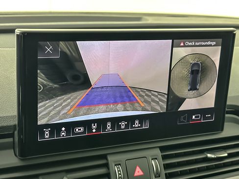 Used 2025 Audi Q5 e Premium Plus w/ Premium Plus Package image 19