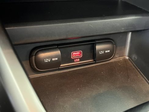 Used 2020 Kia Soul X-Line FWD image 37