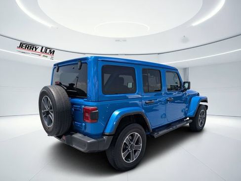 Used 2023 Jeep Wrangler Unlimited Sahara w/ LED Lighting Group AWD/4WD image 3