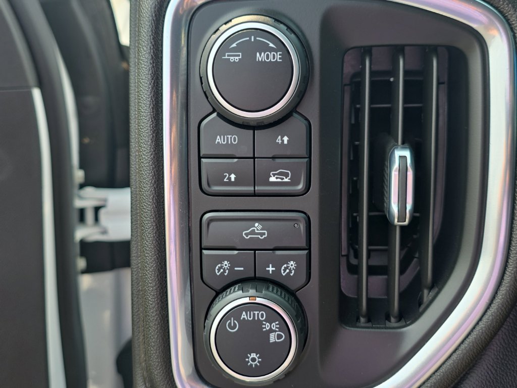 Used 2021 Chevrolet Silverado 1500 LT w/ Fleet Comfort Package AWD/4WD image 24