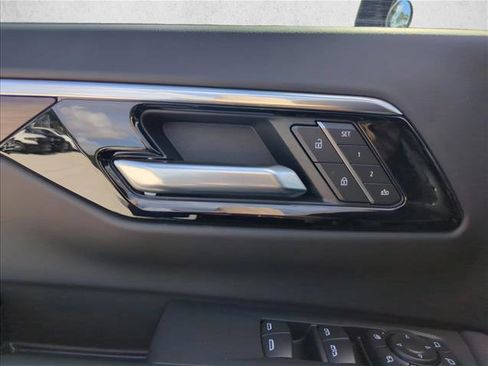 Used 2026 Chevrolet Tahoe Z71 w/ Comfort Package AWD/4WD image 29