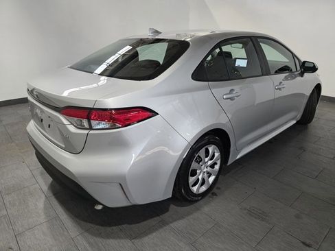 Used 2025 Toyota Corolla LE image 5