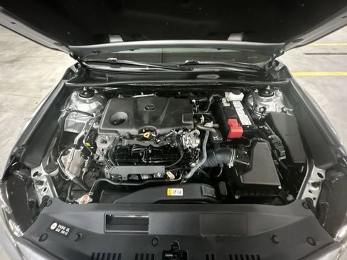 Used 2024 Toyota Camry SE w/ Cold Weather Package image 14