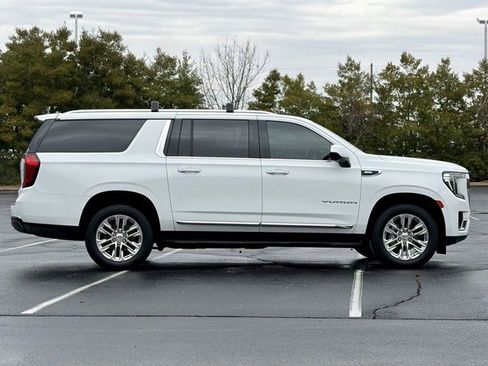 Used 2022 GMC Yukon XL SLT w/ Max Trailering Package image 9