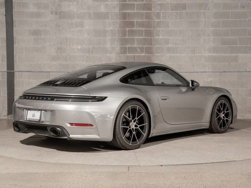Used 2025 Porsche 911 Carrera T RWD image 8