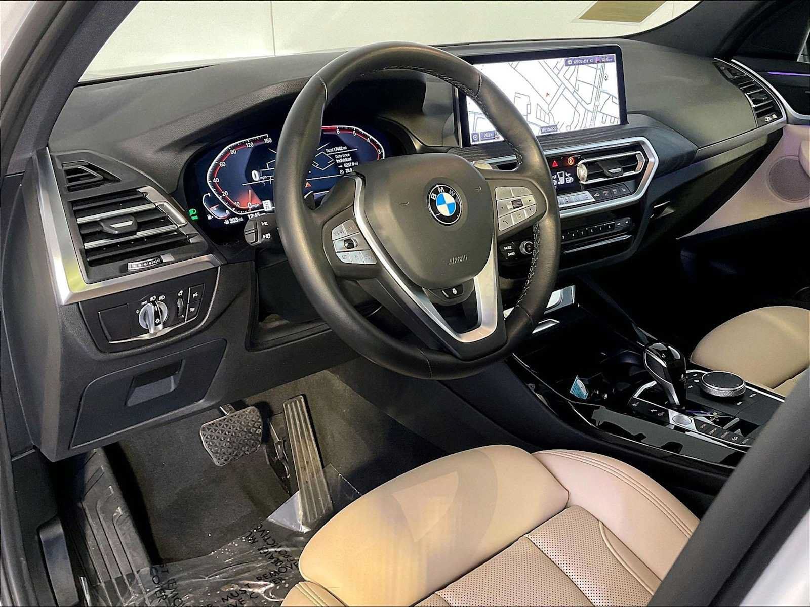 Used 2023 BMW X3 xDrive30i w/ Premium Package AWD/4WD image 4