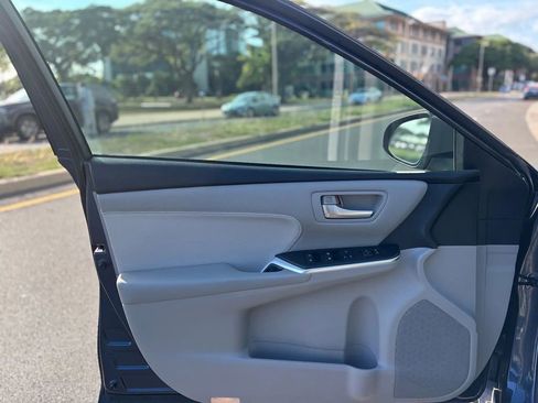 Used 2015 Toyota Camry XLE image 13