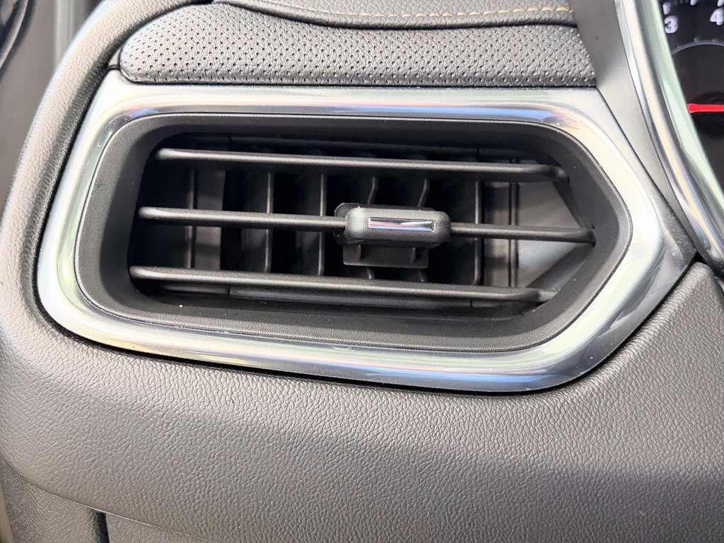Used 2021 Chevrolet Equinox Premier FWD image 43