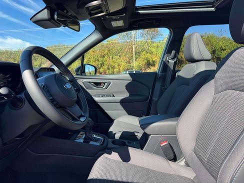 Certified 2025 Subaru Forester Premium image 9