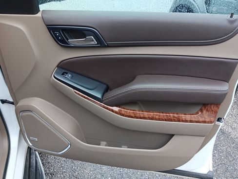 Used 2019 Chevrolet Tahoe Premier RWD image 24