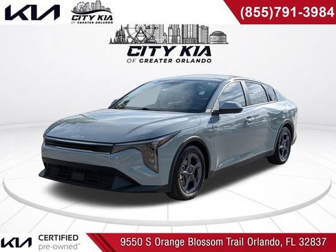 Certified 2025 Kia K4 FWD image 1