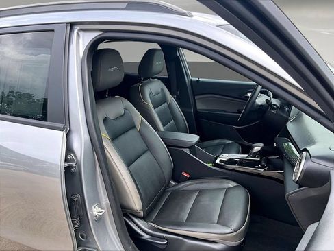 Used 2025 Chevrolet Trax ACTIV w/ Driver Confidence Package FWD image 31