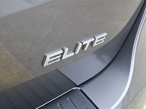 Used 2018 Honda Odyssey Elite image 5