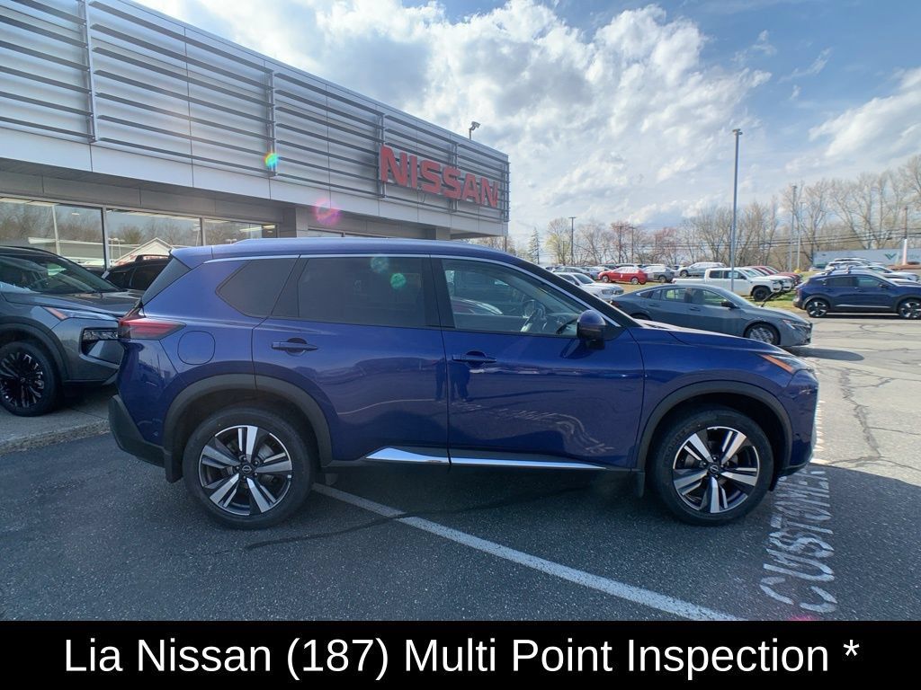 Used 2023 Nissan Rogue SL w/ SL Premium Package AWD/4WD image 2